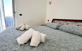 Lovely 6-Bed Apartment On The Amalfi Coast